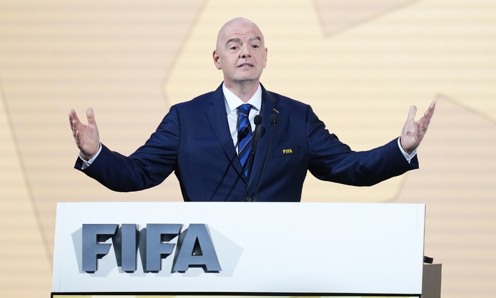 马特乌斯：我坚信除非遇到伤病，否则诺伊尔会在拜仁再踢一年