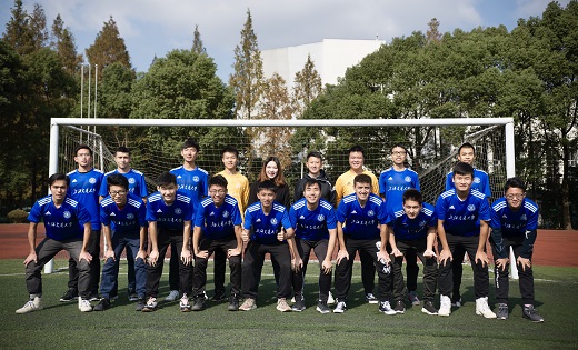 山东男篮选对了，连续2场比赛全队第一，中国男篮会有他一席之地吗